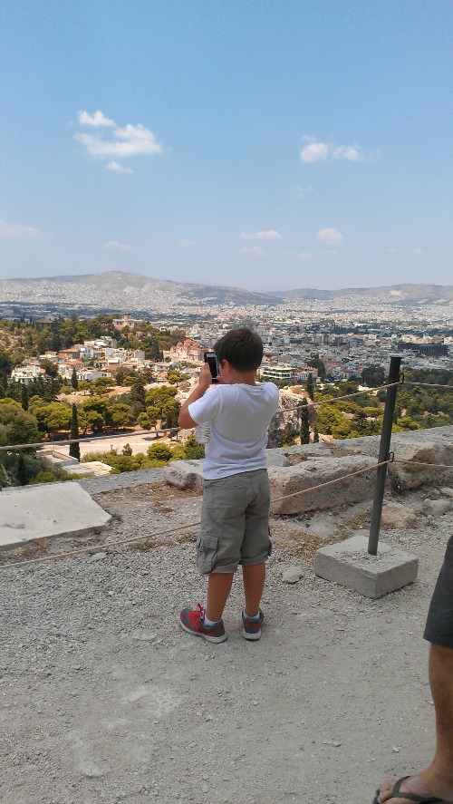 Taking a pic from top of Acropolis