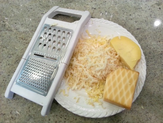 Shredded cheeses for mac n cheese